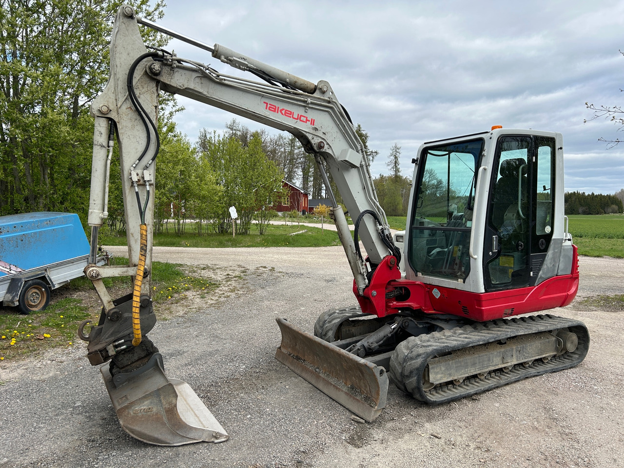 Takeuchi TB250 - Bager: slika Takeuchi TB250 - Bager Takeuchi TB250 - Bager: slika Takeuchi TB250 - Bager
