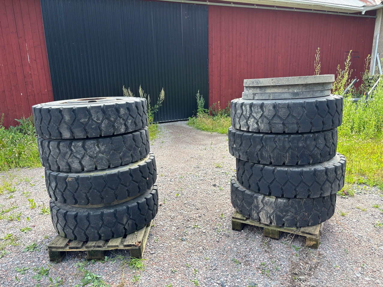 Trelleborg T-900 10.00-20 - Guma za Građevinski strojevi: slika Trelleborg T-900 10.00-20 - Guma za Građevinski strojevi Trelleborg T-900 10.00-20 - Guma za Građevinski strojevi: slika Trelleborg T-900 10.00-20 - Guma za Građevinski strojevi