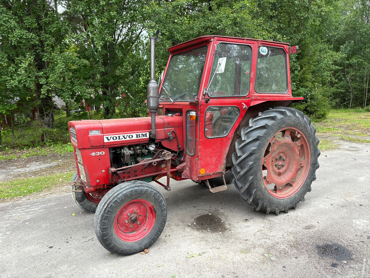 Volvo BM T 430 - Traktor: slika Volvo BM T 430 - Traktor Volvo BM T 430 - Traktor: slika Volvo BM T 430 - Traktor
