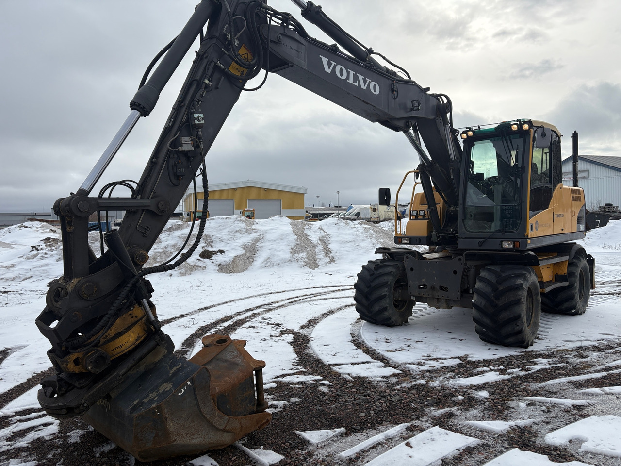 Volvo EW160C - Bager: slika Volvo EW160C - Bager Volvo EW160C - Bager: slika Volvo EW160C - Bager