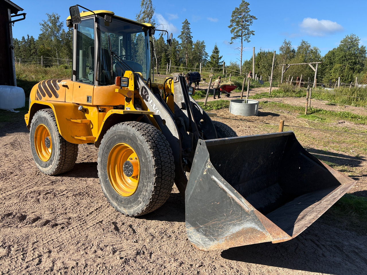 Volvo L140 TP - Utovarivač na kotačima: slika Volvo L140 TP - Utovarivač na kotačima Volvo L140 TP - Utovarivač na kotačima: slika Volvo L140 TP - Utovarivač na kotačima