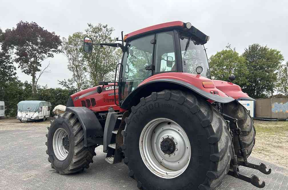 Case-IH Magnum 310 powershift - Traktor: slika Case-IH Magnum 310 powershift - Traktor Case-IH Magnum 310 powershift - Traktor: slika Case-IH Magnum 310 powershift - Traktor