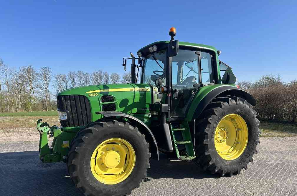 John Deere 6830 premium, tls, hcs, autoquad eco - Traktor: slika John Deere 6830 premium, tls, hcs, autoquad eco - Traktor John Deere 6830 premium, tls, hcs, autoquad eco - Traktor: slika John Deere 6830 premium, tls, hcs, autoquad eco - Traktor