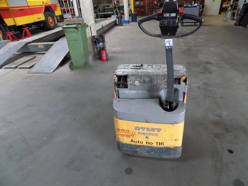 Atlet electrick lift choice off 3 pieces accu - Električni viličar: slika Atlet electrick lift choice off 3 pieces accu - Električni viličar Atlet electrick lift choice off 3 pieces accu - Električni viličar: slika Atlet electrick lift choice off 3 pieces accu - Električni viličar