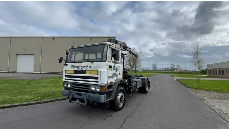 DAF 1900 FA 1900 4x4 - Kiper: slika DAF 1900 FA 1900 4x4 - Kiper DAF 1900 FA 1900 4x4 - Kiper: slika DAF 1900 FA 1900 4x4 - Kiper