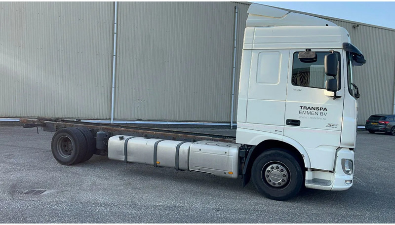 DAF XF 440 nette XF106 Chassis cabine - Kamion-šasija: slika DAF XF 440 nette XF106 Chassis cabine - Kamion-šasija DAF XF 440 nette XF106 Chassis cabine - Kamion-šasija: slika DAF XF 440 nette XF106 Chassis cabine - Kamion-šasija