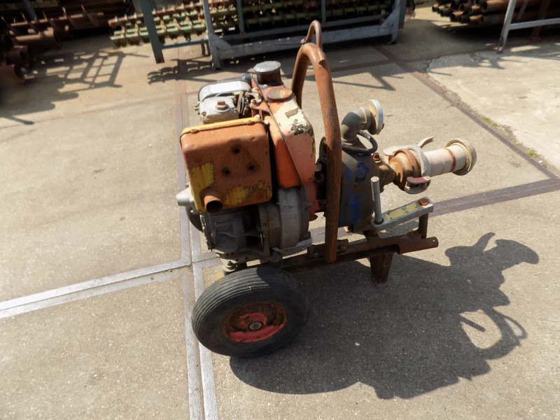 Diversen 1 cillinder hatz waterpomp merk wavo WAVO waterpomp 1 CILL HATZ - Pumpa za vodu: slika Diversen 1 cillinder hatz waterpomp merk wavo WAVO waterpomp 1 CILL HATZ - Pumpa za vodu Diversen 1 cillinder hatz waterpomp merk wavo WAVO waterpomp 1 CILL HATZ - Pumpa za vodu: slika Diversen 1 cillinder hatz waterpomp merk wavo WAVO waterpomp 1 CILL HATZ - Pumpa za vodu