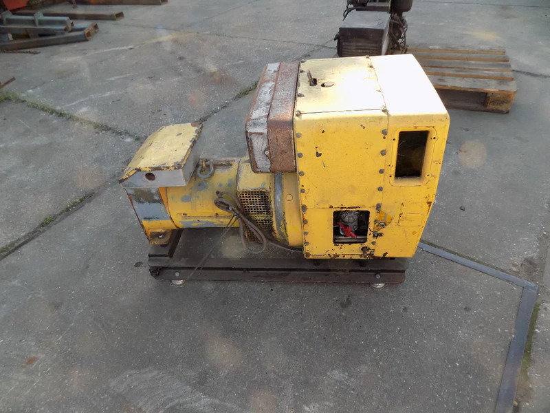 Hatz generator - Generatorski set: slika Hatz generator - Generatorski set Hatz generator - Generatorski set: slika Hatz generator - Generatorski set