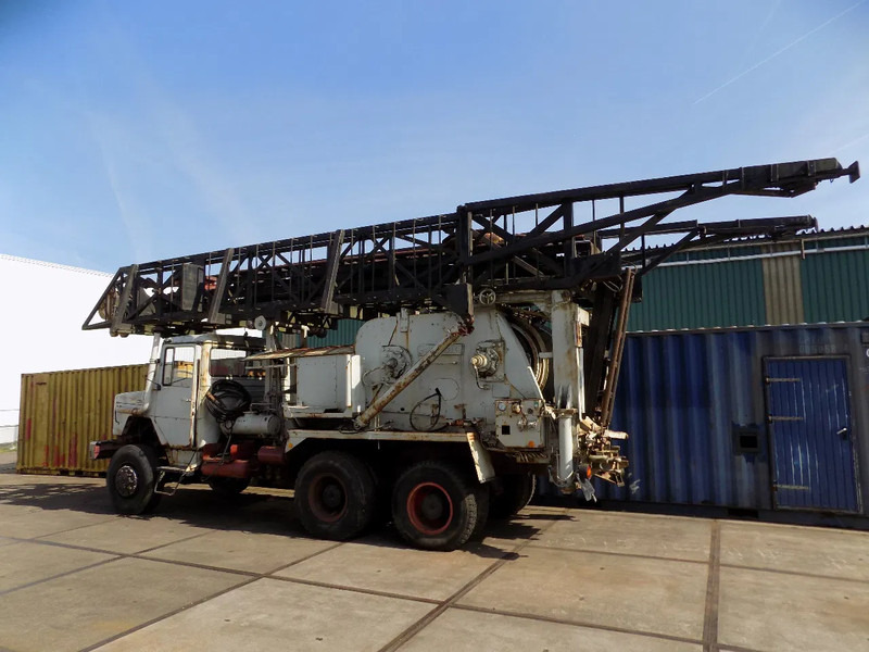 Platforma za bušenje Iveco Iveco magirus 6x6 256D26 salzgitter: slika Platforma za bušenje Iveco Iveco magirus 6x6 256D26 salzgitter