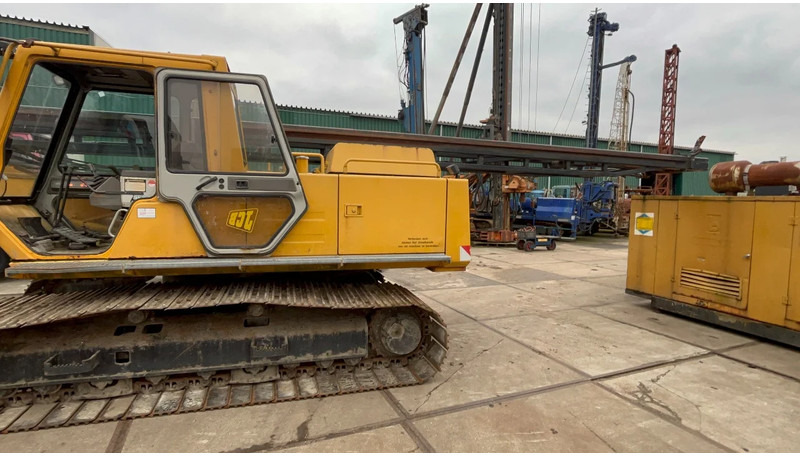 JCB JS 200 LC - Platforma za bušenje: slika JCB JS 200 LC - Platforma za bušenje JCB JS 200 LC - Platforma za bušenje: slika JCB JS 200 LC - Platforma za bušenje