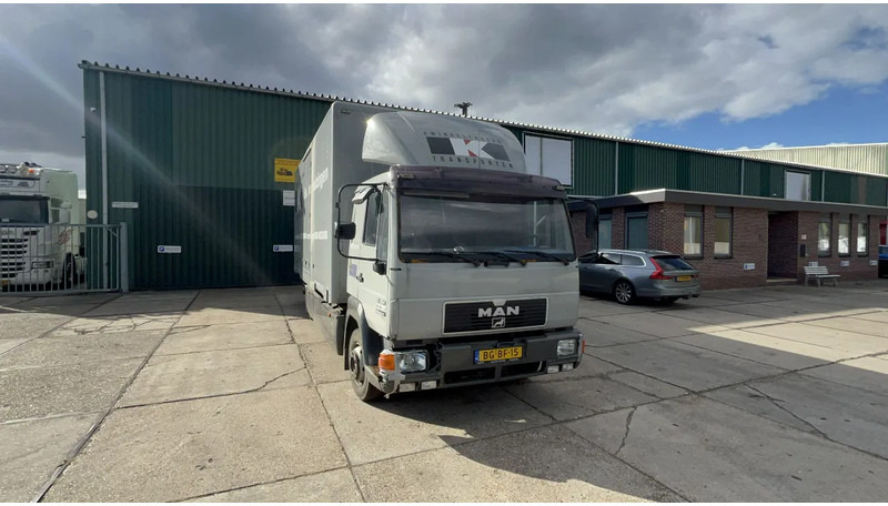 MAN 12.224 MAN 12.224 Afzet bak - Kamion sandučar: slika MAN 12.224 MAN 12.224 Afzet bak - Kamion sandučar MAN 12.224 MAN 12.224 Afzet bak - Kamion sandučar: slika MAN 12.224 MAN 12.224 Afzet bak - Kamion sandučar