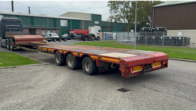 Nooteboom OSD-48-03-V/L - Poluprikolica s niskim utovarivačem: slika Nooteboom OSD-48-03-V/L - Poluprikolica s niskim utovarivačem Nooteboom OSD-48-03-V/L - Poluprikolica s niskim utovarivačem: slika Nooteboom OSD-48-03-V/L - Poluprikolica s niskim utovarivačem