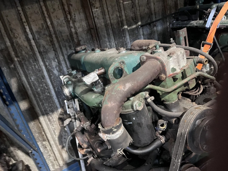 Volvo D60A met transmissie - Motor za Kamion: slika Volvo D60A met transmissie - Motor za Kamion Volvo D60A met transmissie - Motor za Kamion: slika Volvo D60A met transmissie - Motor za Kamion