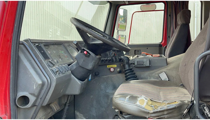 Zakup Volvo FL 7 FL7 Vacuum toilet tanker 8000 liter Volvo FL 7 FL7 Vacuum toilet tanker 8000 liter: slika Zakup Volvo FL 7 FL7 Vacuum toilet tanker 8000 liter Volvo FL 7 FL7 Vacuum toilet tanker 8000 liter