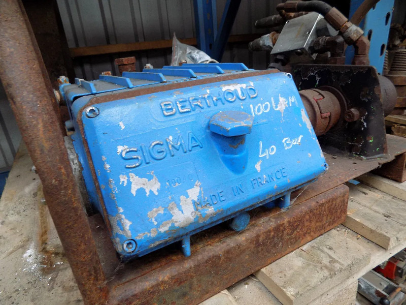 Hoge drukpomp-high pressure pump toilet tanker hoge drukpomp[ -high pressure pump - Vakum kamion: slika hoge drukpomp-high pressure pump toilet tanker hoge drukpomp[ -high pressure pump - Vakum kamion Hoge drukpomp-high pressure pump toilet tanker hoge drukpomp[ -high pressure pump - Vakum kamion: slika hoge drukpomp-high pressure pump toilet tanker hoge drukpomp[ -high pressure pump - Vakum kamion