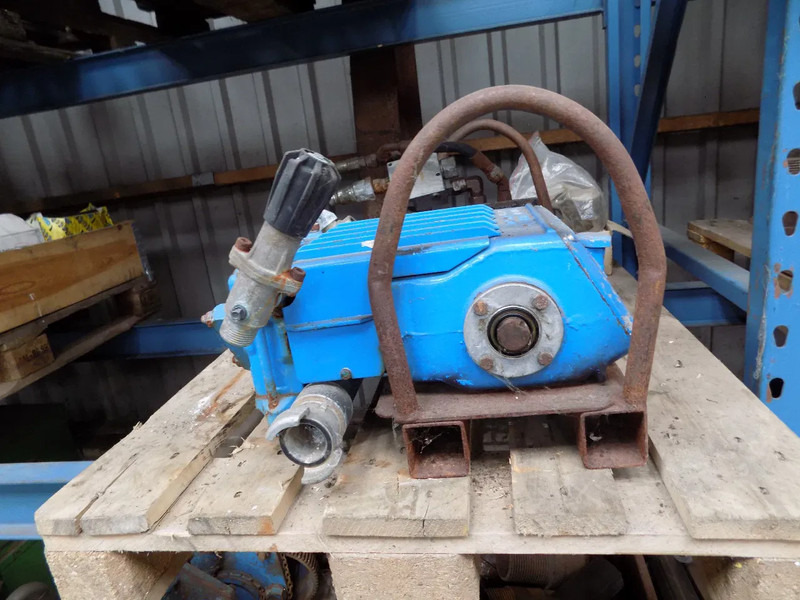 Hoge drukpomp-high pressure pump toilet tanker hoge drukpomp[ -high pressure pump - Vakum kamion: slika hoge drukpomp-high pressure pump toilet tanker hoge drukpomp[ -high pressure pump - Vakum kamion Hoge drukpomp-high pressure pump toilet tanker hoge drukpomp[ -high pressure pump - Vakum kamion: slika hoge drukpomp-high pressure pump toilet tanker hoge drukpomp[ -high pressure pump - Vakum kamion