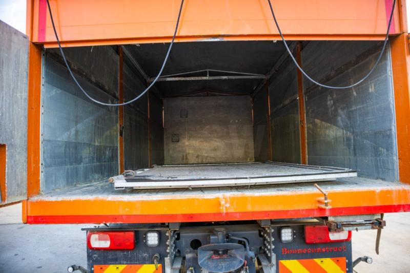 DAF CF 410-4x2 - 13 642 KM - 26m3 - Kiper: slika DAF CF 410-4x2 - 13 642 KM - 26m3 - Kiper DAF CF 410-4x2 - 13 642 KM - 26m3 - Kiper: slika DAF CF 410-4x2 - 13 642 KM - 26m3 - Kiper