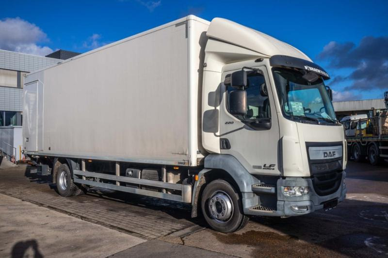 DAF LF 220(16t)+DHOLLANDIA - Kamion sandučar: slika DAF LF 220(16t)+DHOLLANDIA - Kamion sandučar DAF LF 220(16t)+DHOLLANDIA - Kamion sandučar: slika DAF LF 220(16t)+DHOLLANDIA - Kamion sandučar