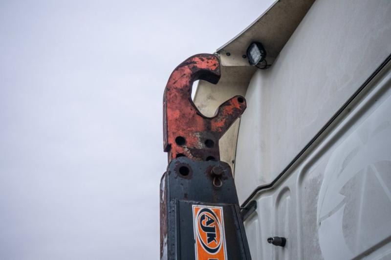 Kamion s kukastom dizalicom DAF XF 105.460 - AJK + intarder: slika Kamion s kukastom dizalicom DAF XF 105.460 - AJK + intarder