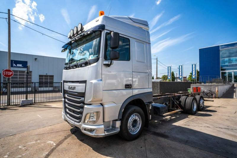 DAF XF 510 - Kamion-šasija: slika DAF XF 510 - Kamion-šasija DAF XF 510 - Kamion-šasija: slika DAF XF 510 - Kamion-šasija