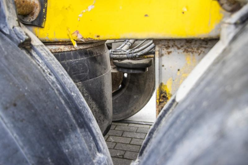 Poluprikolica mikser DEBUF BETON MIXER/MALAXEUR/MISCHER-12M³: slika Poluprikolica mikser DEBUF BETON MIXER/MALAXEUR/MISCHER-12M³ Poluprikolica mikser DEBUF BETON MIXER/MALAXEUR/MISCHER-12M³: slika Poluprikolica mikser DEBUF BETON MIXER/MALAXEUR/MISCHER-12M³