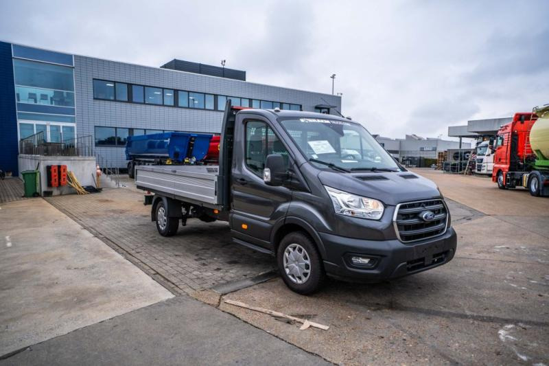 Ford TRANSIT 2.0 TDCI - Dostavno vozilo s ravnom platformom: slika Ford TRANSIT 2.0 TDCI - Dostavno vozilo s ravnom platformom Ford TRANSIT 2.0 TDCI - Dostavno vozilo s ravnom platformom: slika Ford TRANSIT 2.0 TDCI - Dostavno vozilo s ravnom platformom