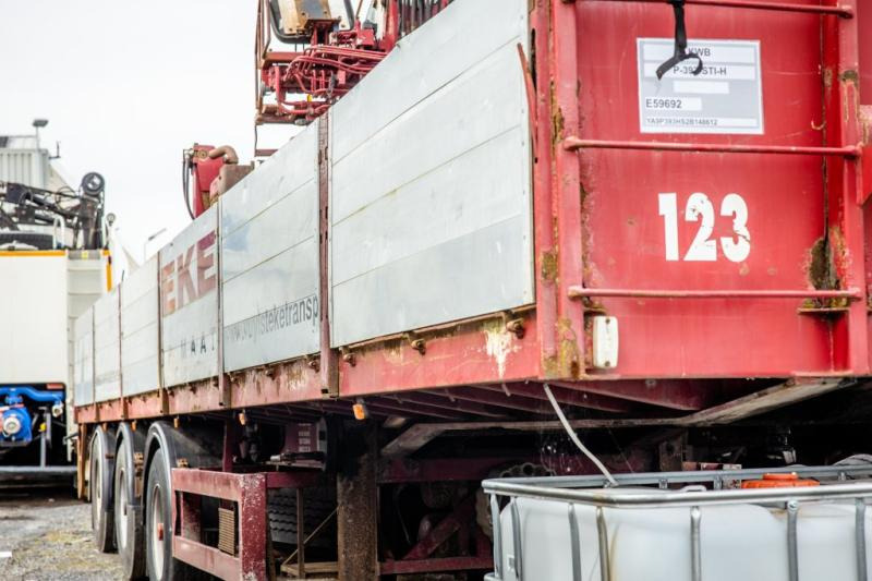 Kwb KRAAN/CRANE/GRUE/KRAN - KENNIS 16 TON/M(3xhydr.) - Poluprikolica plato/ Otvoreni sanduk: slika Kwb KRAAN/CRANE/GRUE/KRAN - KENNIS 16 TON/M(3xhydr.) - Poluprikolica plato/ Otvoreni sanduk Kwb KRAAN/CRANE/GRUE/KRAN - KENNIS 16 TON/M(3xhydr.) - Poluprikolica plato/ Otvoreni sanduk: slika Kwb KRAAN/CRANE/GRUE/KRAN - KENNIS 16 TON/M(3xhydr.) - Poluprikolica plato/ Otvoreni sanduk