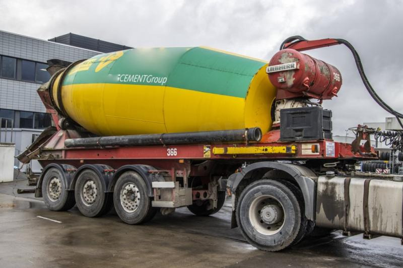 Liebherr LIEBHERR BETON MIXER/MALAXEUR/MISCHER-12M³ - Poluprikolica mikser: slika Liebherr LIEBHERR BETON MIXER/MALAXEUR/MISCHER-12M³ - Poluprikolica mikser Liebherr LIEBHERR BETON MIXER/MALAXEUR/MISCHER-12M³ - Poluprikolica mikser: slika Liebherr LIEBHERR BETON MIXER/MALAXEUR/MISCHER-12M³ - Poluprikolica mikser