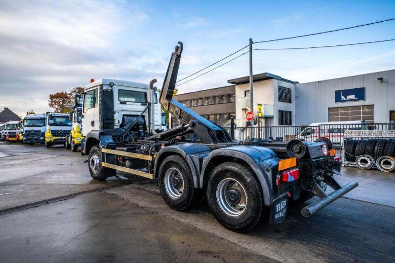 MAN TGA 33.360 BB - Kamion s kukastom dizalicom: slika MAN TGA 33.360 BB - Kamion s kukastom dizalicom MAN TGA 33.360 BB - Kamion s kukastom dizalicom: slika MAN TGA 33.360 BB - Kamion s kukastom dizalicom