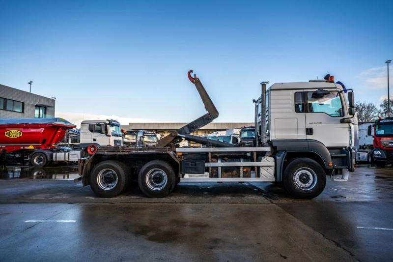 MAN TGA 33.430 BB - Kamion s kukastom dizalicom: slika MAN TGA 33.430 BB - Kamion s kukastom dizalicom MAN TGA 33.430 BB - Kamion s kukastom dizalicom: slika MAN TGA 33.430 BB - Kamion s kukastom dizalicom