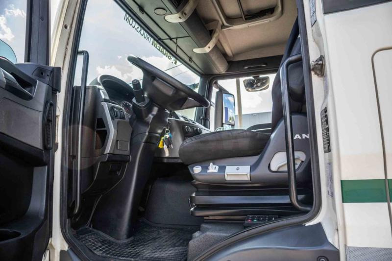 MAN TGS 18.320 BL -CARRIER 850-Vlees/Meat/Viande/Fleisch - Kamion hladnjača: slika MAN TGS 18.320 BL -CARRIER 850-Vlees/Meat/Viande/Fleisch - Kamion hladnjača MAN TGS 18.320 BL -CARRIER 850-Vlees/Meat/Viande/Fleisch - Kamion hladnjača: slika MAN TGS 18.320 BL -CARRIER 850-Vlees/Meat/Viande/Fleisch - Kamion hladnjača