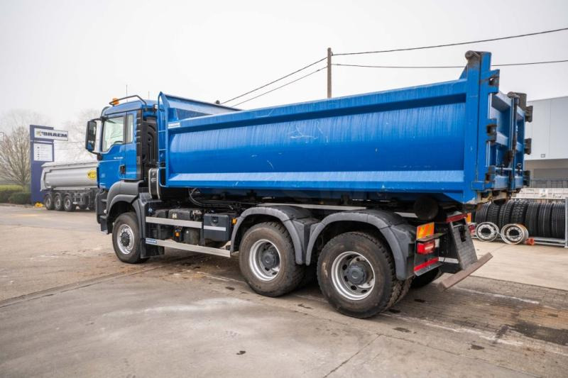 MAN TGS 33.420 BB (containerbak:+3000 € ) - Kamion s kukastom dizalicom: slika MAN TGS 33.420 BB (containerbak:+3000 € ) - Kamion s kukastom dizalicom MAN TGS 33.420 BB (containerbak:+3000 € ) - Kamion s kukastom dizalicom: slika MAN TGS 33.420 BB (containerbak:+3000 € ) - Kamion s kukastom dizalicom