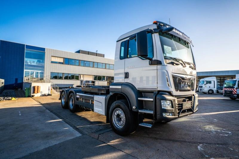 MAN TGS 33.430 BL - Kamion s kukastom dizalicom: slika MAN TGS 33.430 BL - Kamion s kukastom dizalicom MAN TGS 33.430 BL - Kamion s kukastom dizalicom: slika MAN TGS 33.430 BL - Kamion s kukastom dizalicom