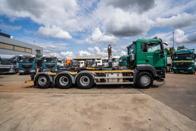 MAN TGS 35.440 BL 8x4-4 - Kamion s kukastom dizalicom: slika MAN TGS 35.440 BL 8x4-4 - Kamion s kukastom dizalicom MAN TGS 35.440 BL 8x4-4 - Kamion s kukastom dizalicom: slika MAN TGS 35.440 BL 8x4-4 - Kamion s kukastom dizalicom