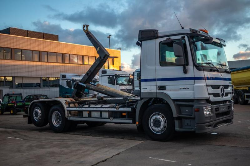 Mercedes ACTROS 2646 L-MP3 - Kamion s kukastom dizalicom: slika Mercedes ACTROS 2646 L-MP3 - Kamion s kukastom dizalicom Mercedes ACTROS 2646 L-MP3 - Kamion s kukastom dizalicom: slika Mercedes ACTROS 2646 L-MP3 - Kamion s kukastom dizalicom