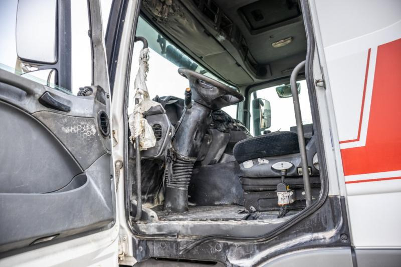 Mercedes ACTROS 3241 K -MP3-E5-Fire damage/dégâts du feu - Kiper: slika Mercedes ACTROS 3241 K -MP3-E5-Fire damage/dégâts du feu - Kiper Mercedes ACTROS 3241 K -MP3-E5-Fire damage/dégâts du feu - Kiper: slika Mercedes ACTROS 3241 K -MP3-E5-Fire damage/dégâts du feu - Kiper