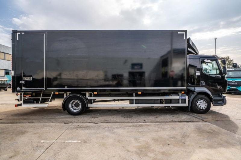 Renault D250 16T.- 36000 KM +DHOLLANDIA 2T. - Kamion sandučar: slika Renault D250 16T.- 36000 KM +DHOLLANDIA 2T. - Kamion sandučar Renault D250 16T.- 36000 KM +DHOLLANDIA 2T. - Kamion sandučar: slika Renault D250 16T.- 36000 KM +DHOLLANDIA 2T. - Kamion sandučar