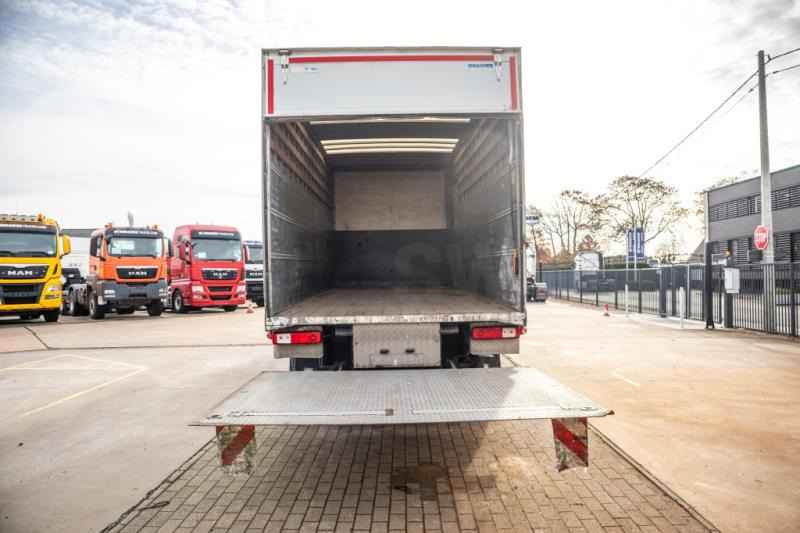 Zakup Renault PREMIUM 340 DXI-6X2 Renault PREMIUM 340 DXI-6X2: slika Zakup Renault PREMIUM 340 DXI-6X2 Renault PREMIUM 340 DXI-6X2