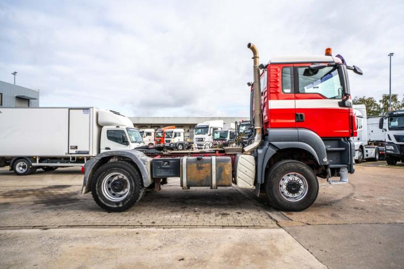 MAN TGS 18.440 BLS 4x4 (+cardan) - Tegljač: slika MAN TGS 18.440 BLS 4x4 (+cardan) - Tegljač MAN TGS 18.440 BLS 4x4 (+cardan) - Tegljač: slika MAN TGS 18.440 BLS 4x4 (+cardan) - Tegljač
