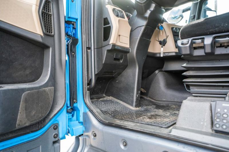Tegljač MAN TGX 18.420 XLX BLS: slika Tegljač MAN TGX 18.420 XLX BLS