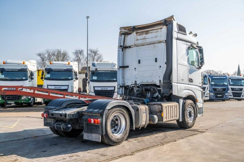 Mercedes ACTROS 1846 LS + kiphydr. - Tegljač: slika Mercedes ACTROS 1846 LS + kiphydr. - Tegljač Mercedes ACTROS 1846 LS + kiphydr. - Tegljač: slika Mercedes ACTROS 1846 LS + kiphydr. - Tegljač
