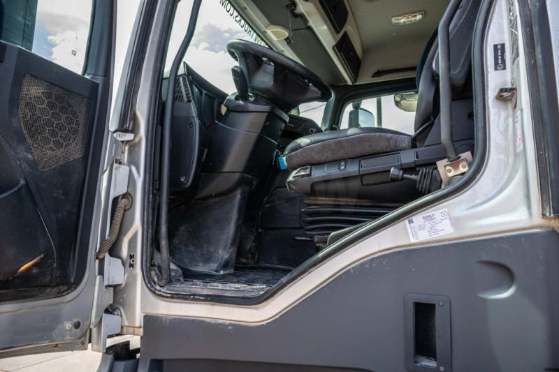 Mercedes AROCS 2645 BLS-6X4 - Tegljač: slika Mercedes AROCS 2645 BLS-6X4 - Tegljač Mercedes AROCS 2645 BLS-6X4 - Tegljač: slika Mercedes AROCS 2645 BLS-6X4 - Tegljač