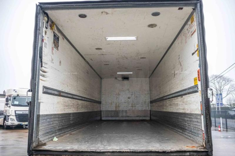 Zakup Volvo FE 300 Volvo FE 300: slika Zakup Volvo FE 300 Volvo FE 300