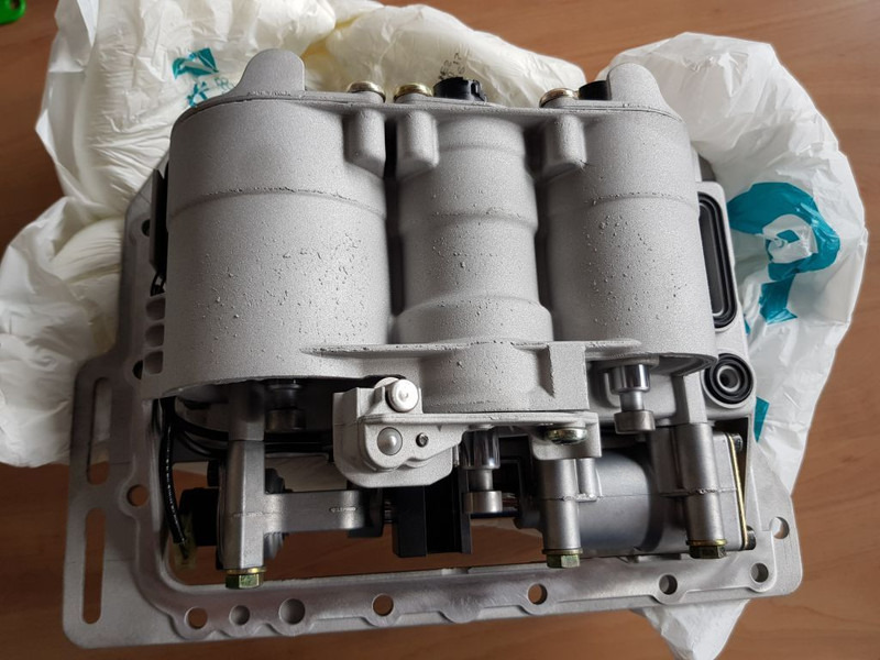 DAF AS Tronic GS3 Unit - Mjenjač za Kamion: slika DAF AS Tronic GS3 Unit - Mjenjač za Kamion DAF AS Tronic GS3 Unit - Mjenjač za Kamion: slika DAF AS Tronic GS3 Unit - Mjenjač za Kamion