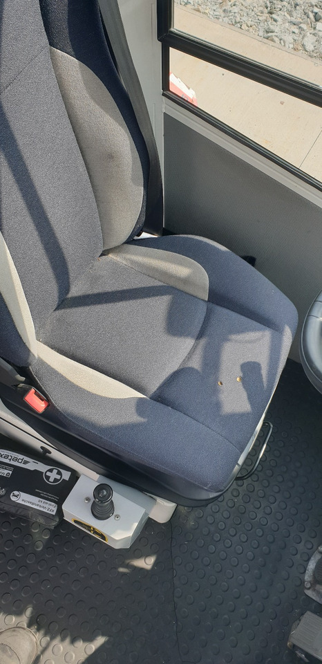 MAFI T230 - Terminalni traktor: slika MAFI T230 - Terminalni traktor MAFI T230 - Terminalni traktor: slika MAFI T230 - Terminalni traktor