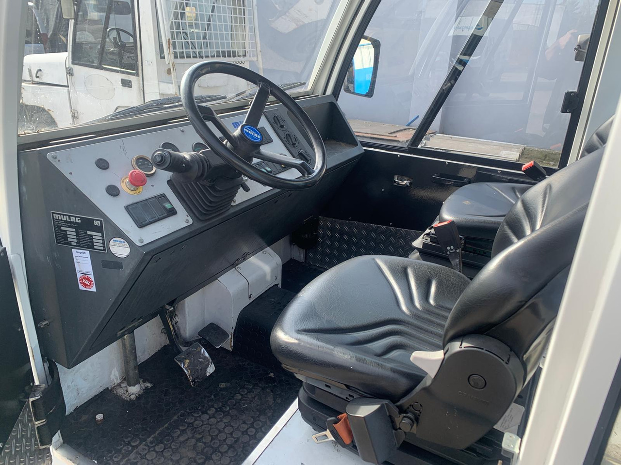 MULAG Comet 3 - Traktor za prtljagu: slika MULAG Comet 3 - Traktor za prtljagu MULAG Comet 3 - Traktor za prtljagu: slika MULAG Comet 3 - Traktor za prtljagu