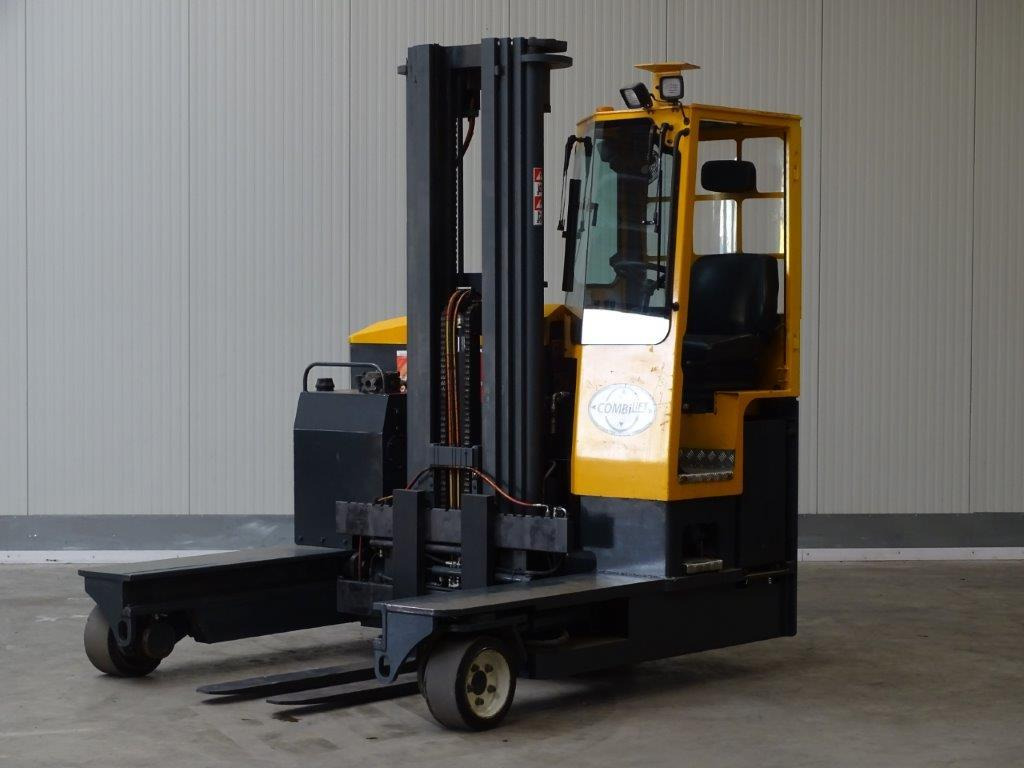 Combilift C4000E - TRIPLEX - 4-smjerni regalni viličar: slika Combilift C4000E - TRIPLEX - 4-smjerni regalni viličar Combilift C4000E - TRIPLEX - 4-smjerni regalni viličar: slika Combilift C4000E - TRIPLEX - 4-smjerni regalni viličar