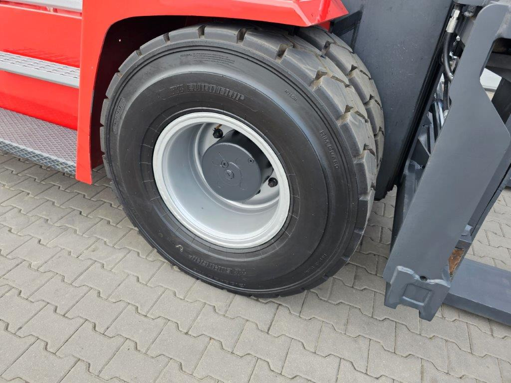 Kalmar DCE120-12 - Diesel viličar: slika Kalmar DCE120-12 - Diesel viličar Kalmar DCE120-12 - Diesel viličar: slika Kalmar DCE120-12 - Diesel viličar