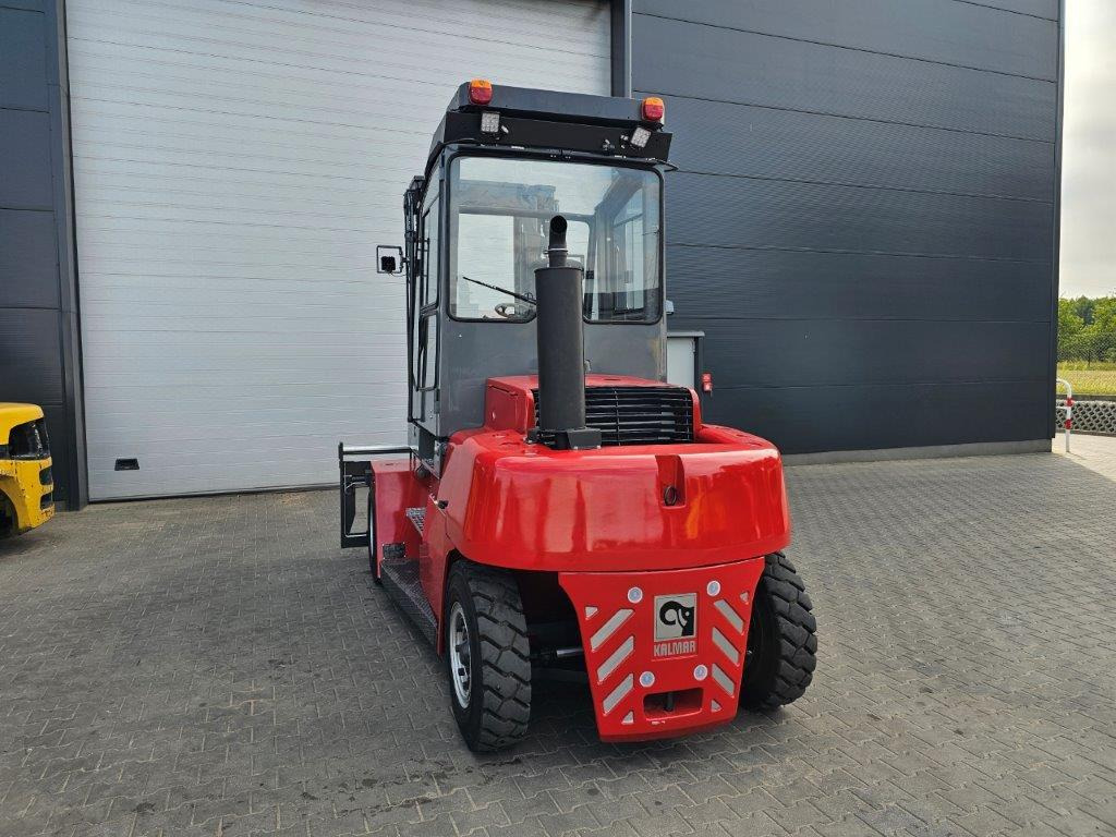 Kalmar DCE80-6 - Empty Containers Handler - Diesel viličar: slika Kalmar DCE80-6 - Empty Containers Handler - Diesel viličar Kalmar DCE80-6 - Empty Containers Handler - Diesel viličar: slika Kalmar DCE80-6 - Empty Containers Handler - Diesel viličar