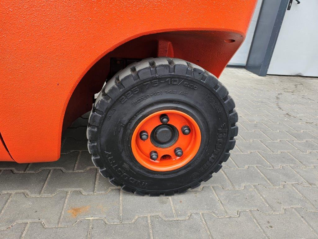 Zakup Linde H35D-02 - TRIPLEX Linde H35D-02 - TRIPLEX: slika Zakup Linde H35D-02 - TRIPLEX Linde H35D-02 - TRIPLEX